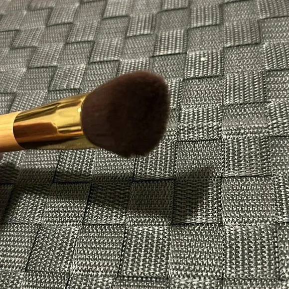 TARTE Slenderizer Bamboo double ended contour brush - Picture 5 of 5
